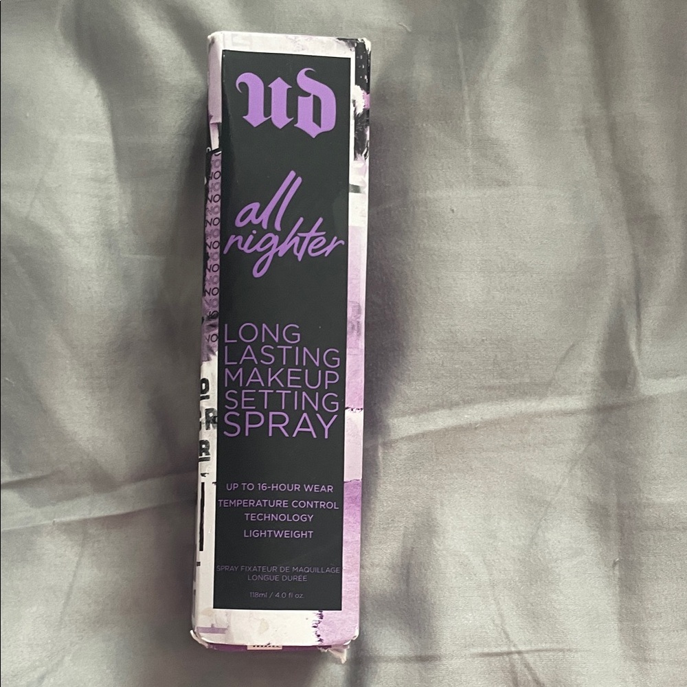 Urban Decay All Nighter Makeup Setting Spray - Purple and Black